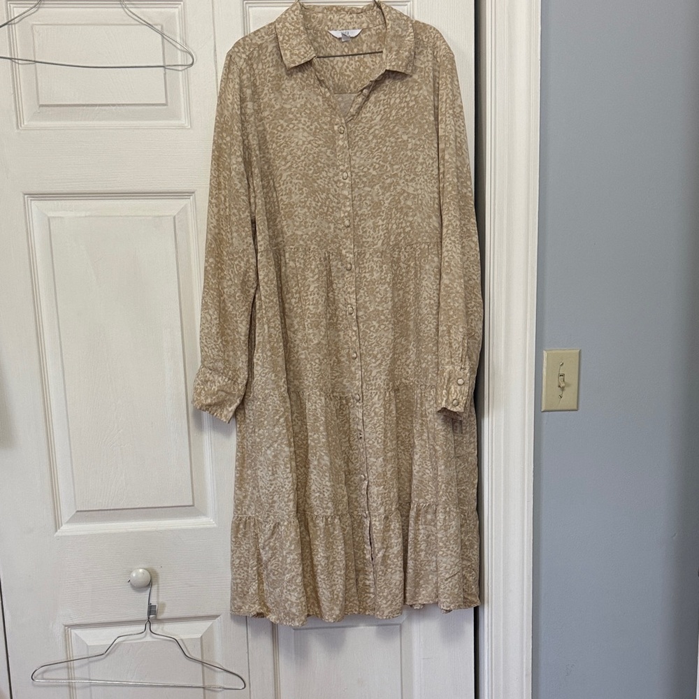 Time and Tru Neutral Beige Button-Down Tiered Midi Dress